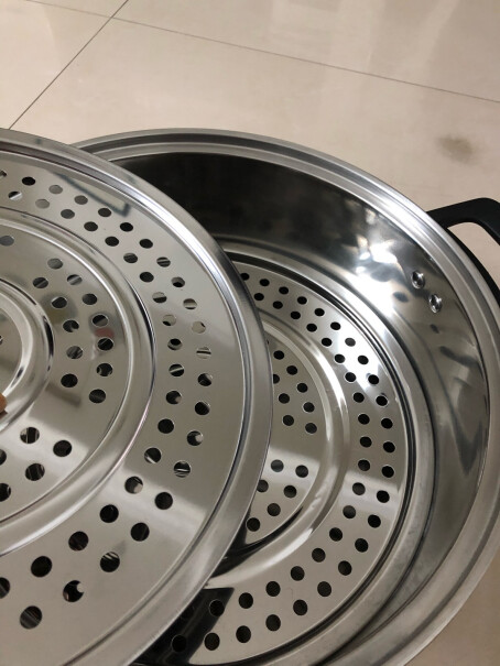 爱仕达ASD这蒸锅用的时候锅盖断断续续有噼里啪啦的声响，大家是否有同样使用情况？