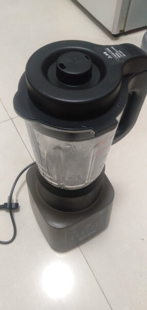九阳破壁机家用豆浆机榨汁机搅拌机果汁机多功能料理机破壁机加工豆浆是热的吗？