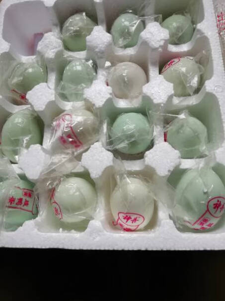 神丹洞庭湖咸鸭蛋真空包装 15枚你好在不，一盒里有几个？