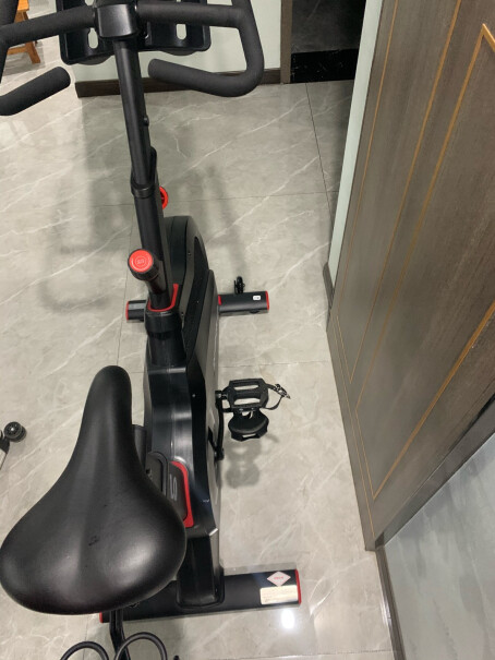 动感单车Reebok锐步动感单车家用健身车智能电磁控阻力分析哪款更适合你,使用体验？