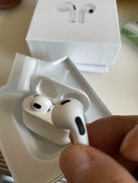 Air3苹果蓝牙耳机双耳无线降噪接电话容易断开吗？