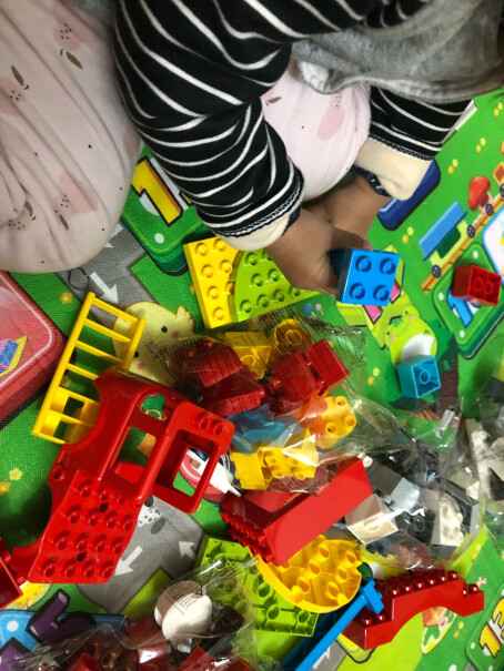 乐高LEGO积木得宝DUPLO4岁零8个月的女孩，适合玩这个吗？