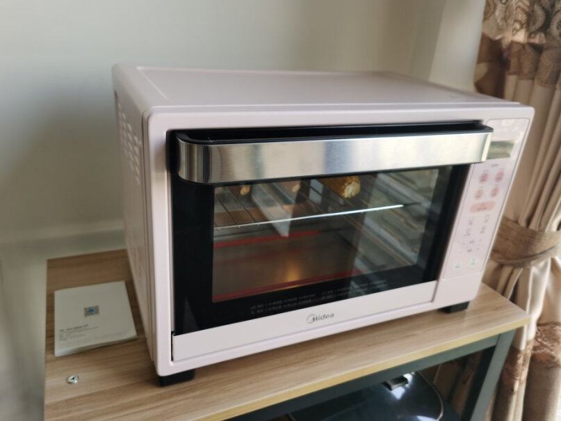 美的多功能烤箱上下四管独立控温按键的会不会很麻烦，菜单栏的选项的温度合适吗？