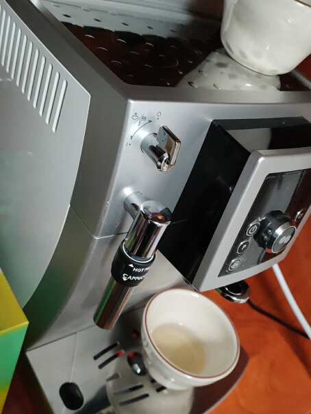 德龙咖啡机趣享系列半自动咖啡机为啥不出蒸汽，前边流出半杯，水后边的蒸汽哪有强度啊？