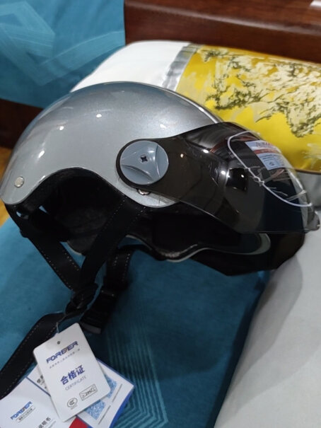 永久3C认证款骑行助力车头盔符合电动车上路的最新标准要求吗？