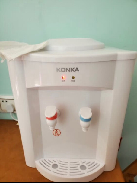 饮水机康佳（KONKA饮水机家用台式小型饮水器KY-Y17温热款曝光配置窍门防踩坑！质量好吗？