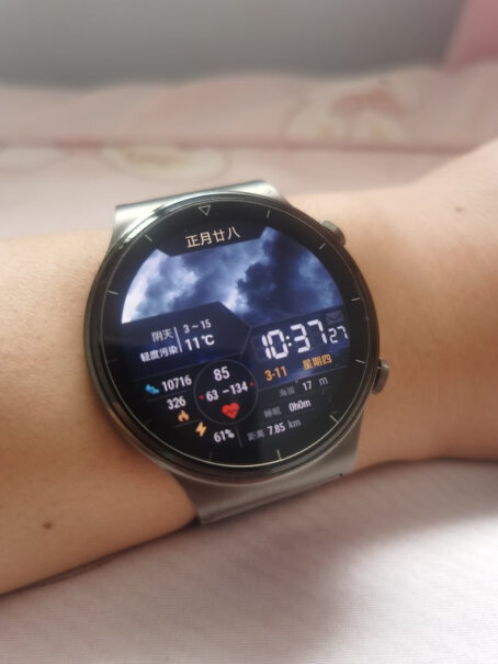 华为WATCH GT 2 Pro ECG智能手表有必要贴膜吗？