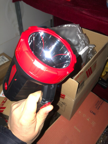 康铭LED探照灯充电手提灯多功能两用照明灯KM-2623N美了，你们的产品两个月就坏了，质量不能保证？