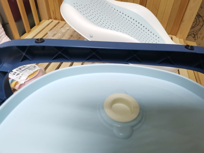 日康（rikang浴盆婴儿洗澡盆婴儿折叠浴盆这个是哪个厂子代生产的吗？