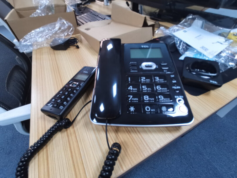 TCL无绳电话机电话是通过宽带盒接的，要插电，用这款电话可以吗？