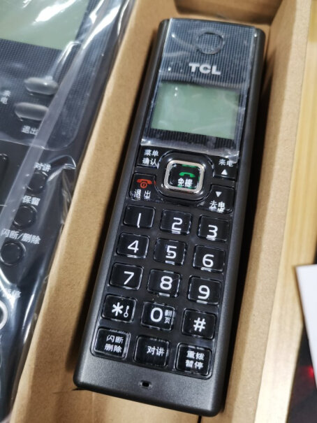 TCL无绳电话机电话是通过宽带盒接的，要插电，用这款电话可以吗？