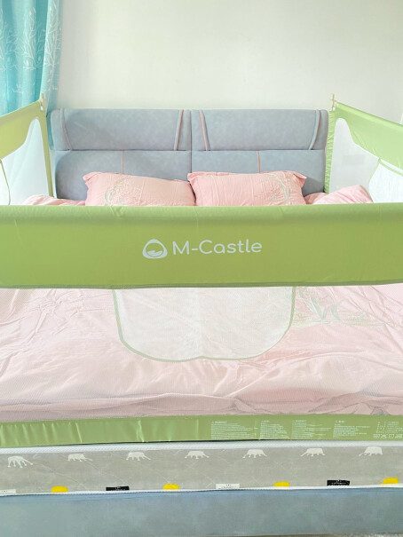 M-Castle（慕卡索）德国床围栏床护栏婴儿童床挡板宝宝防摔护栏垂直升降 莫兰迪灰2.0米没有床垫是褥子可以用吗？