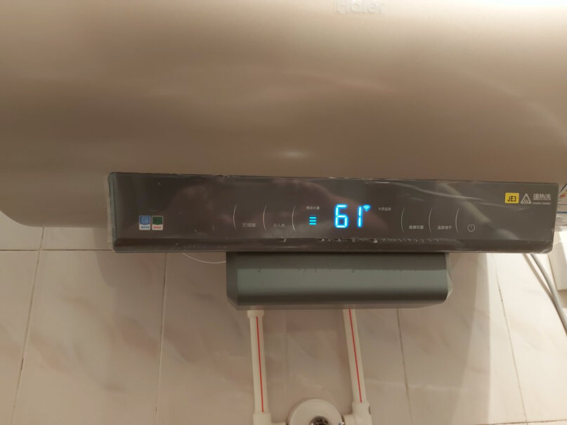 海尔颜值我家热水器用冷热交替使用时，水箱进水口很响，你们有这问题吗？