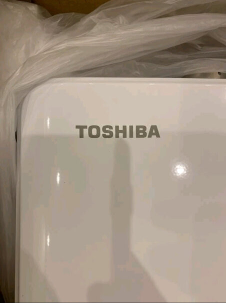 东芝TOSHIBA13升燃气热水器家用天然气一厨两卫够用吗？