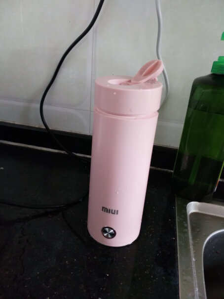 UGASUN新品便携式烧水壶这个是不是不是小米的？