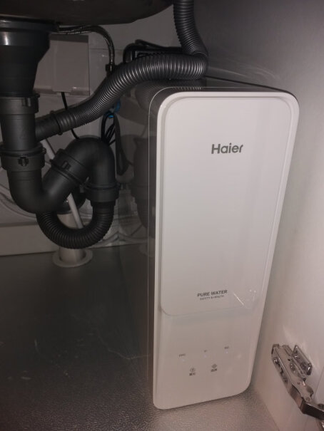 海尔（Haier）京东小家智能生态 家用净水器云净800G双出水直饮机 2.5升工作时声音大吗？