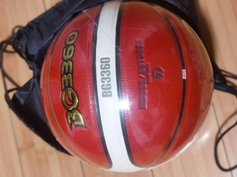 摩腾篮球世界杯复刻款7号PU通用篮球B7G3340-M9C为啥我觉得没有同学买的那么好打？