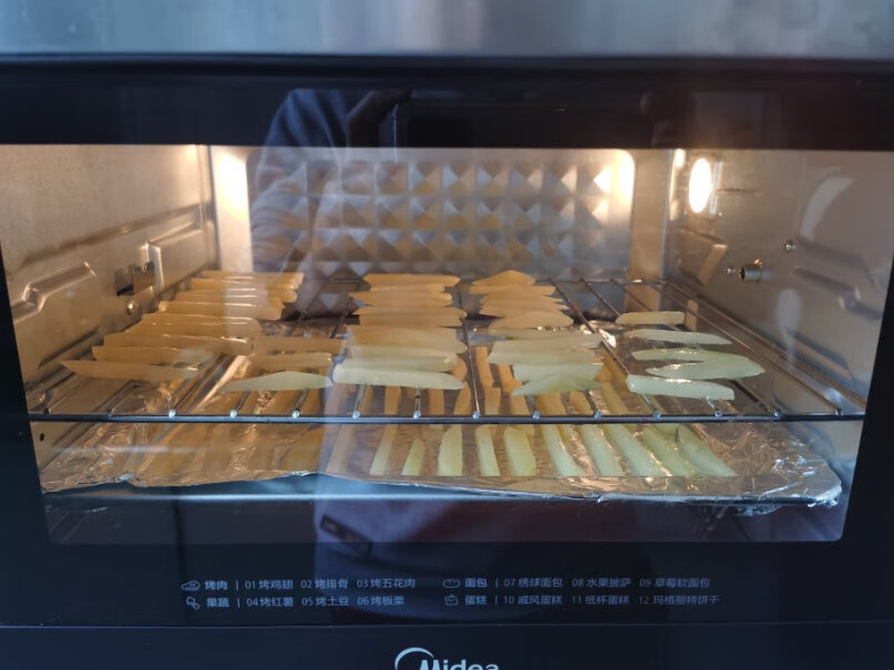 电烤箱美的T7-L325D全自动烘焙智能家用多功能电烤箱带旋转烤叉使用两个月反馈！究竟合不合格？