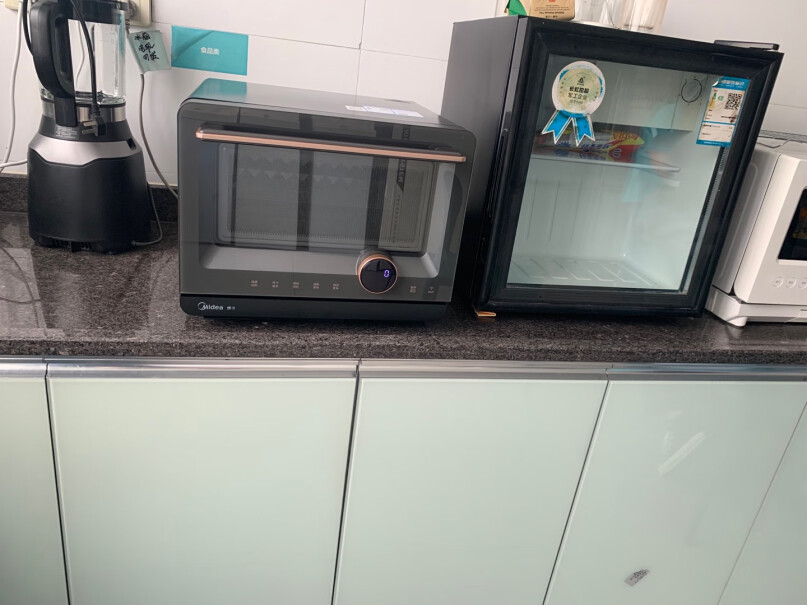 美的微蒸烤一体机变频双模烧烤这个不能设置烤箱的温度吗？