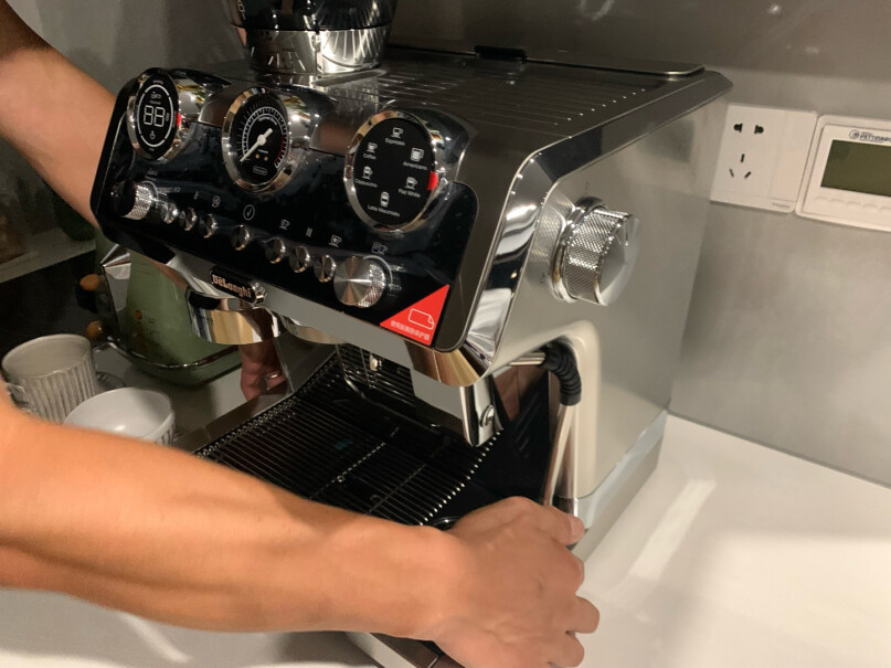 咖啡机德龙咖啡机骑士系列半自动咖啡机网友点评,应该注意哪些方面细节！