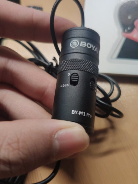 BOYA BY-M1DM双咪手机麦克风手机录制视频的时候，可以用来收音吗？