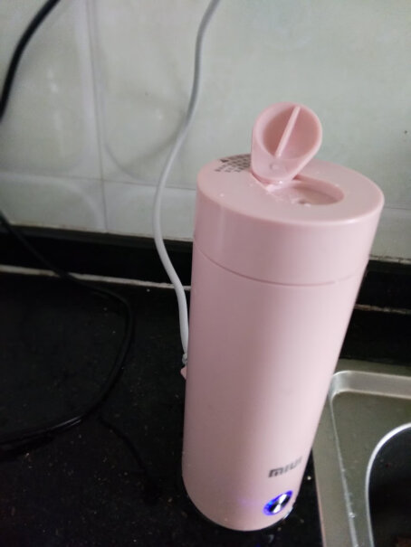 UGASUN新品便携式烧水壶这个是不是不是小米的？