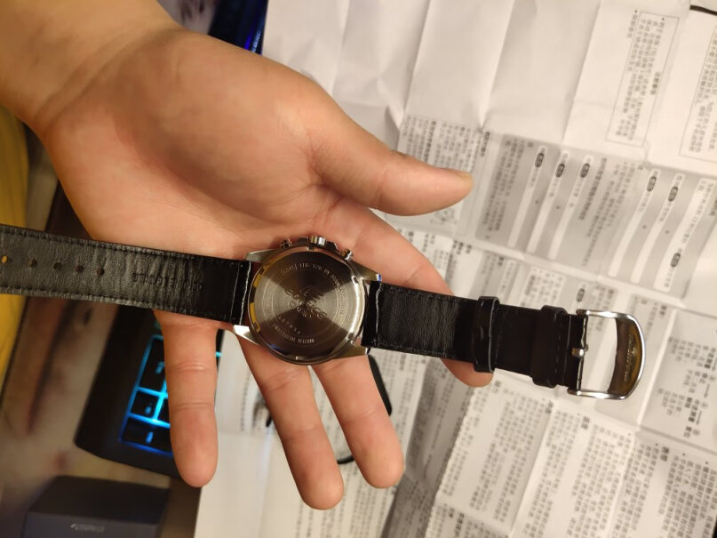 卡西欧手表EDIFICE这个手表皮带和钢带可以互换不？