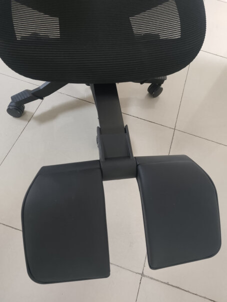 电脑椅评测哪一款功能更强大,要注意哪些质量细节！