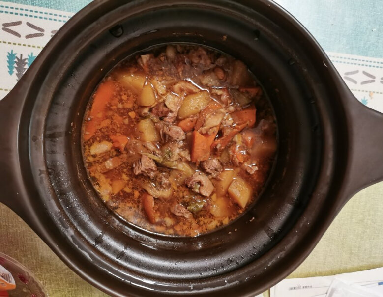苏泊尔电炖锅电炖盅这个能煲几碗汤，平时我们饭碗的碗？