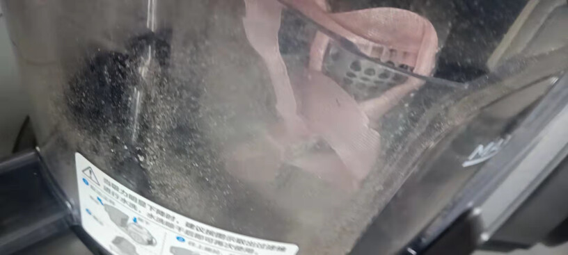 美的卧式吸尘器C7家用清洁机大功率这个能吸车里的脏东西吗？