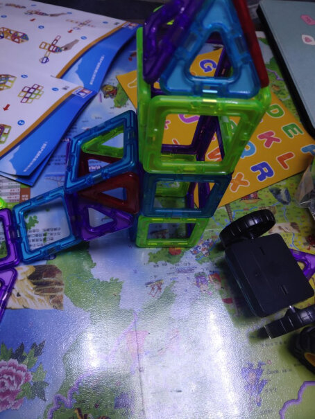 奥迪双钻磁力片200件套玩具DL391201这款创意版的有没有单磁力片买呀？