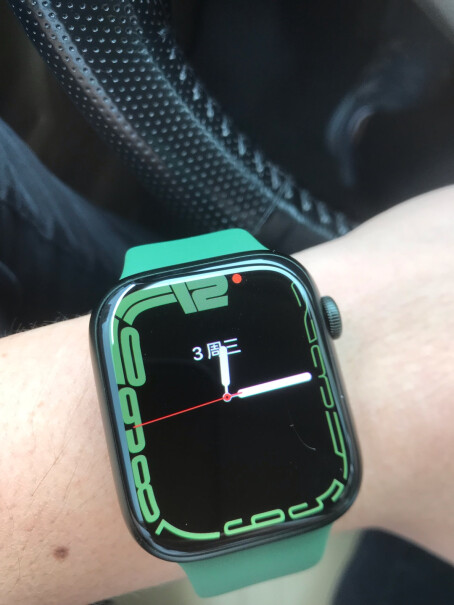 Apple Watch 7 GPS款智能手表送膜吗？