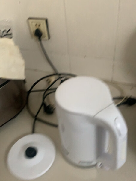 半球电水壶304不锈钢电热水壶大家好，我在想问一下这个电水壶烧水的时候噪音大不大？
