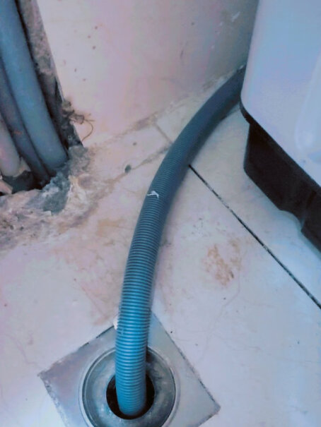 米的mediy洗衣机排水管1.5米我是小鸭全自动洗衣机想买一根连接能用吗？下水管能通用吗？