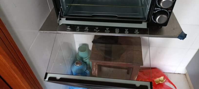 格兰仕（Galanz电烤箱烤箱能不能像微波炉一样使用，是不是像微波炉一样有不能放进去的容器？