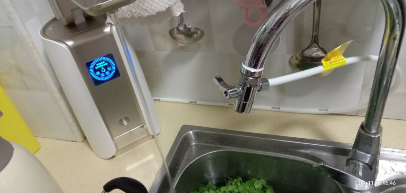 易开得净水器家用直饮厨房大通量自来水龙头过滤器要通电吗？