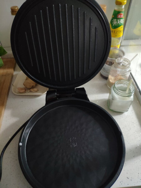 九阳电饼铛家用双面加热烤盘电煎烤机烙饼机煎饼煎牛排这个电饼铛是多大的尺寸？