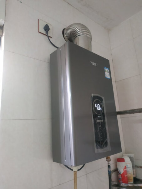 万家乐JSG24-12RH2平衡式燃气热水器即热智能恒温可装浴室ECO节能可以入手吗？最新评测揭秘！