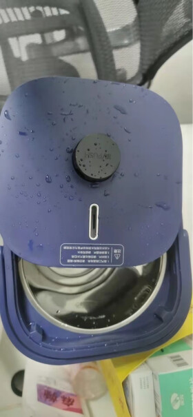 九阳电热水瓶热水壶5L大容量八段保温304不锈钢我的烧水时按了保温但是水会被烧干，是设置错误吗？