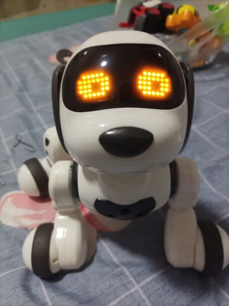 盈佳智能机器狗6岁男孩可以用吗？