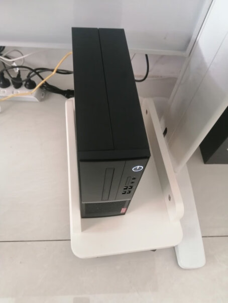 联想扬天M590商用台式机办公台式电脑整机锐龙5-5600G可以用WIFI无线上网吗？