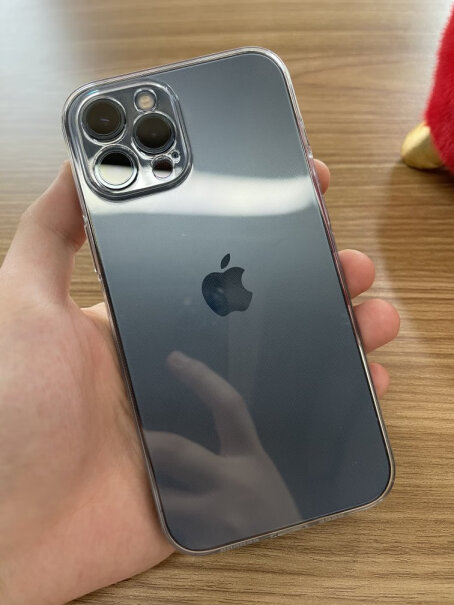 图拉斯苹果12promax手机壳iphone12钢化膜可以吗？