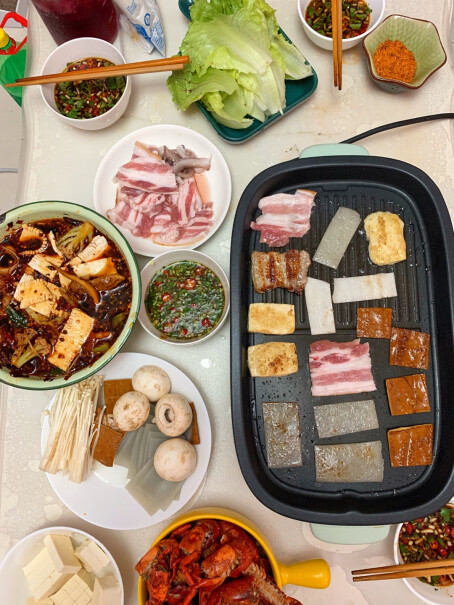 小熊多功能料理锅网红烤肉锅韩式电烤炉煎烤盘5个人可以吗？