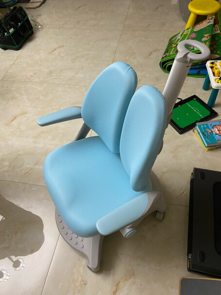 京东（JINGDONG）儿童桌椅套装京造京东自有品牌儿童学习桌椅套装要注意哪些质量细节！大家真实看法解读？