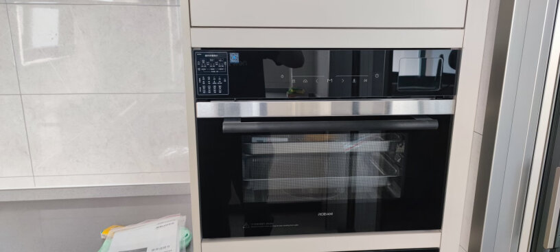 老板R075嵌入式电烤箱家用60L大容量内嵌式多功能烘焙烤箱高柜是怎么样的，有图片和尺寸吗？