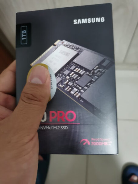 三星(SAMSUNG) 500GB M.2 NVMe固态硬盘r9000p打游戏用970evoplus好还是980好？