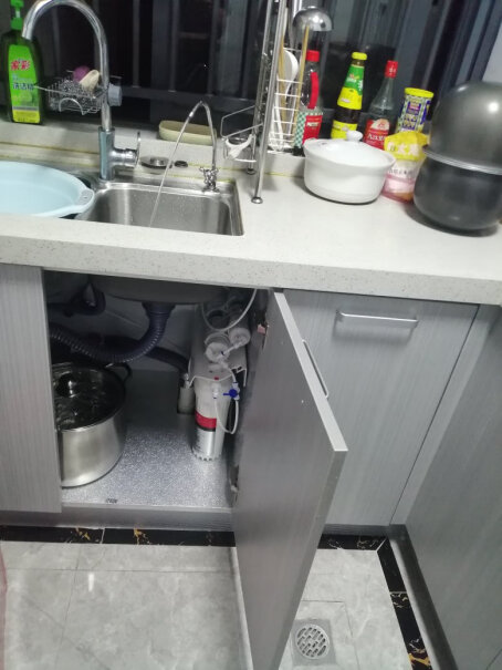 苏泊尔净水器家用厨房自来水过滤器水龙头超滤净水机是不锈钢的套件吗？