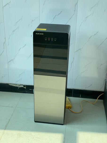 饮水机奥克斯饮水机下置式家用立式温热型全方位评测分享！冰箱评测质量怎么样！