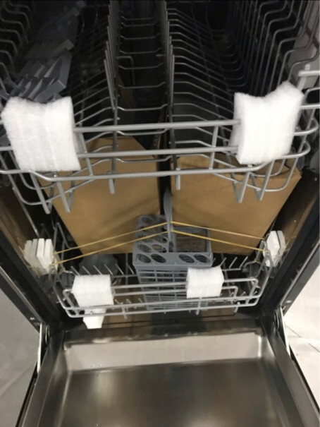 海尔晶彩标致版洗碗机10套大容量嵌入式独立式强力重油洗请问你们的洗碗机工作期间有没有哒哒的声响？？