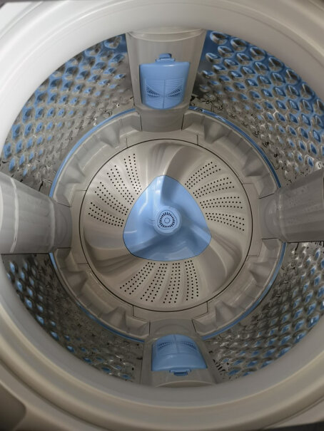 小天鹅波轮洗衣机全自动京东小家智能生态这款洗衣机运行的时候声音大不大，特别是甩干时？